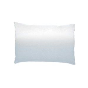 Jasnoniebiesko-biała poszewka na poduszkę z bawełnianego perkalu L'Officiel Interiors, 50x70 cm
