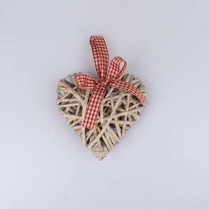 Rattanowy wieniec w kształcie serca Dakls, wys. 15 cm
