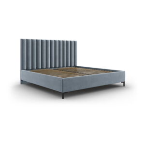 Jasnoniebieskie tapicerowane łóżko dwuosobowe ze schowkiem ze stelażem 200x200 cm Casey – Mazzini Beds