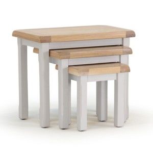 Zestaw 3 stołków z drewna akacji VIDA Living Clemence
