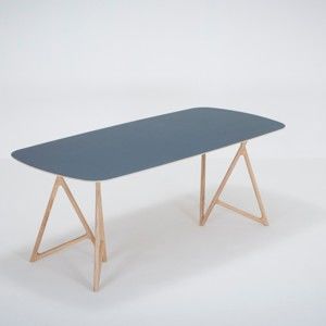 Stół z litego drewna dębowego z granatowym blatem Gazzda Koza, 200x90 cm