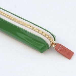 Zielone etui na długopisy Caroline Gardner