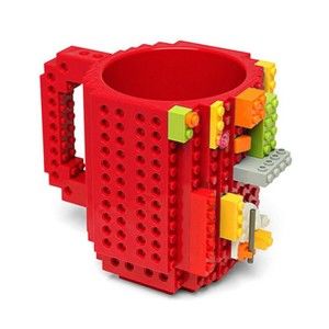 Czerwony kubek plastikowy z motywem LEGO z klockami Just Mustard, 350 ml