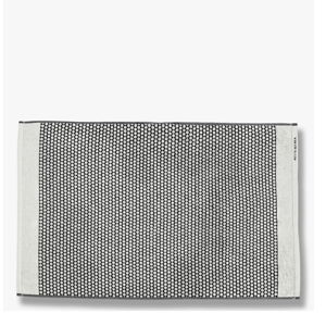 Czarno-biały tekstylny dywanik łazienkowy 50x80 cm Grid – Mette Ditmer Denmark