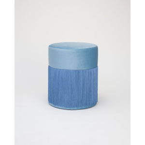 Niebieski puf z aksamitnym obiciem Velvet Atelier, Ø 36 cm