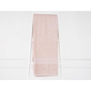 Jasnoróżowy ręcznik bawełniany Madame Coco Eartha, 90x150 cm