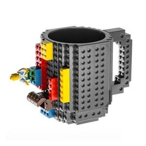 Szary kubek plastikowy z motywem LEGO z klockami Just Mustard, 350 ml