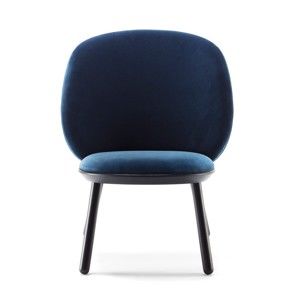 Ciemnoniebieski fotel z jesionu z elementami skórzanymi EMKO Naïve
