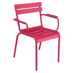 Różowe krzesło ogrodowe z podłokietnikami Fermob Luxembourg