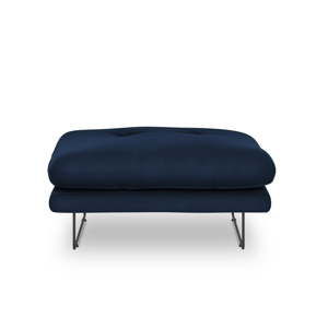 Niebieski puf z aksamitnym obiciem Windsor & Co Sofas Gravity