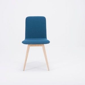 Niebieskie krzesło dębowe Gazzda Ena