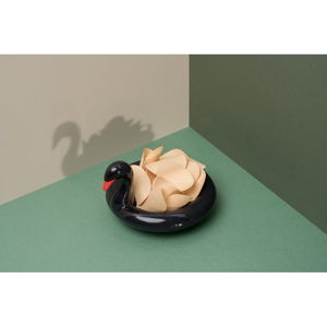 Czarna ceramiczna pływająca miska DOIY Black Swan, 18x16 cm