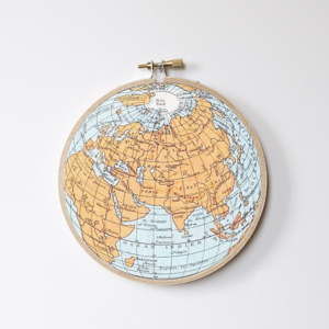 Dekoracja ścienna Little Nice Things Stitch Hoop Worldmap, ⌀ 27 cm