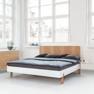 Łóżko Mamma z drewnianym zagłówkiem, 180x200 cm
